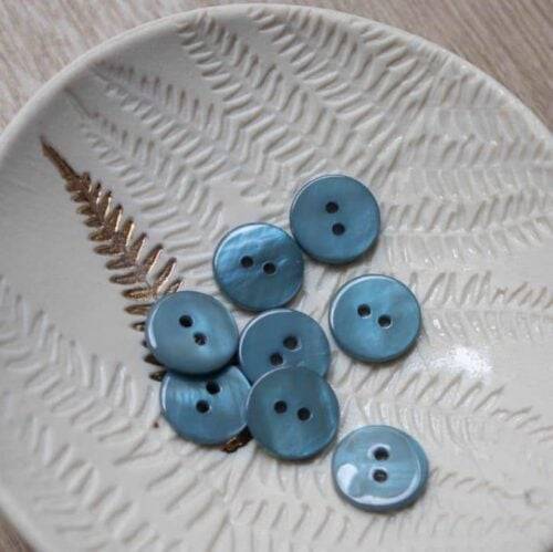 Boutons en nacre plat 2 trous - Orage